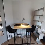 Charming Studio With Balcony Near Port Of Vannes